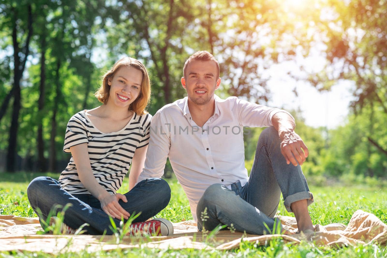 Couple at a picnic in the park. Spending time with a loved one