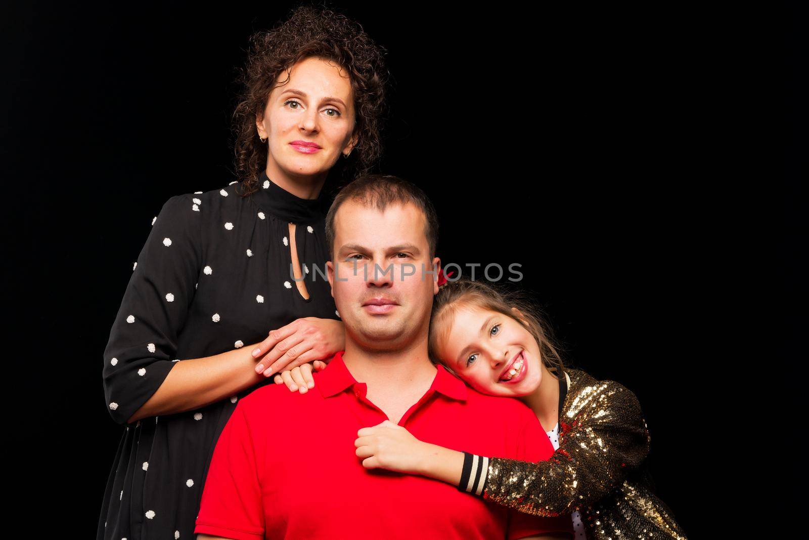 Portrait, mom and dad with a little daughter. by kolesnikov_studio