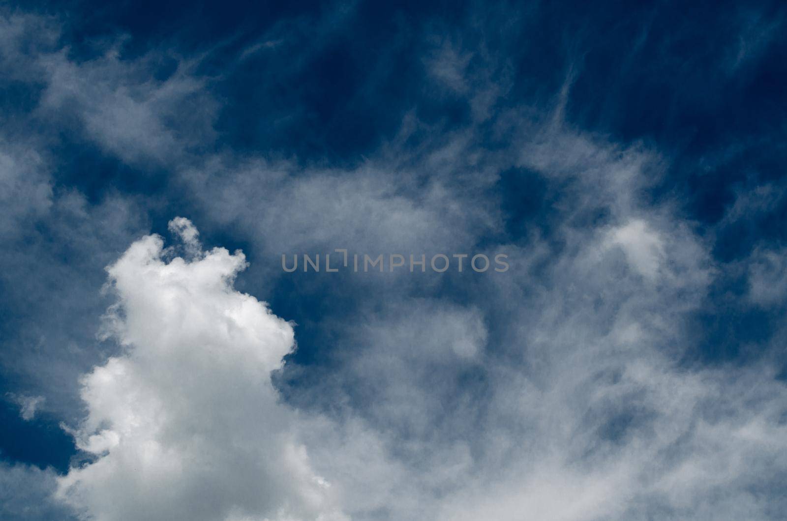 Incredibly wonderful lush cumulus clouds against a blue sky - Image