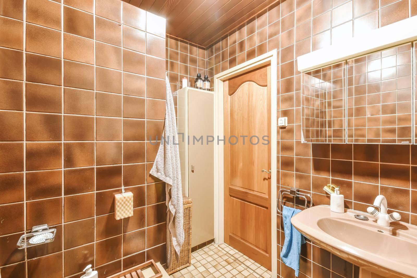 An elegant bathroom in stylish residential building