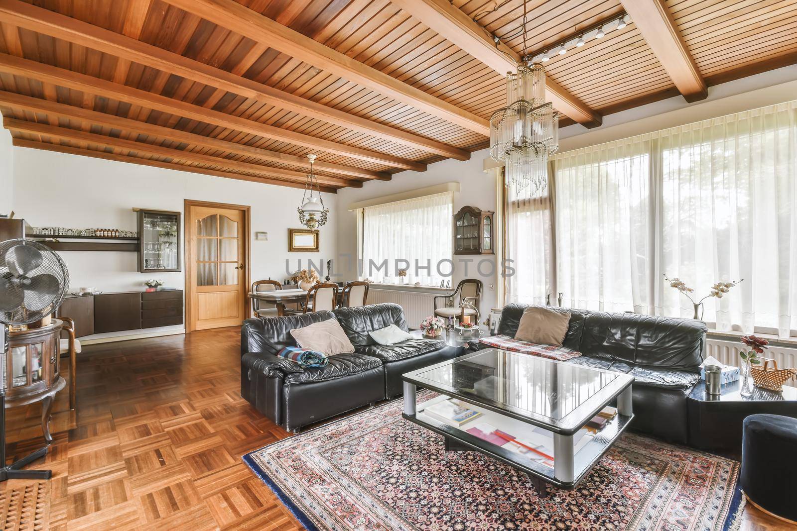 Bright living room by casamedia