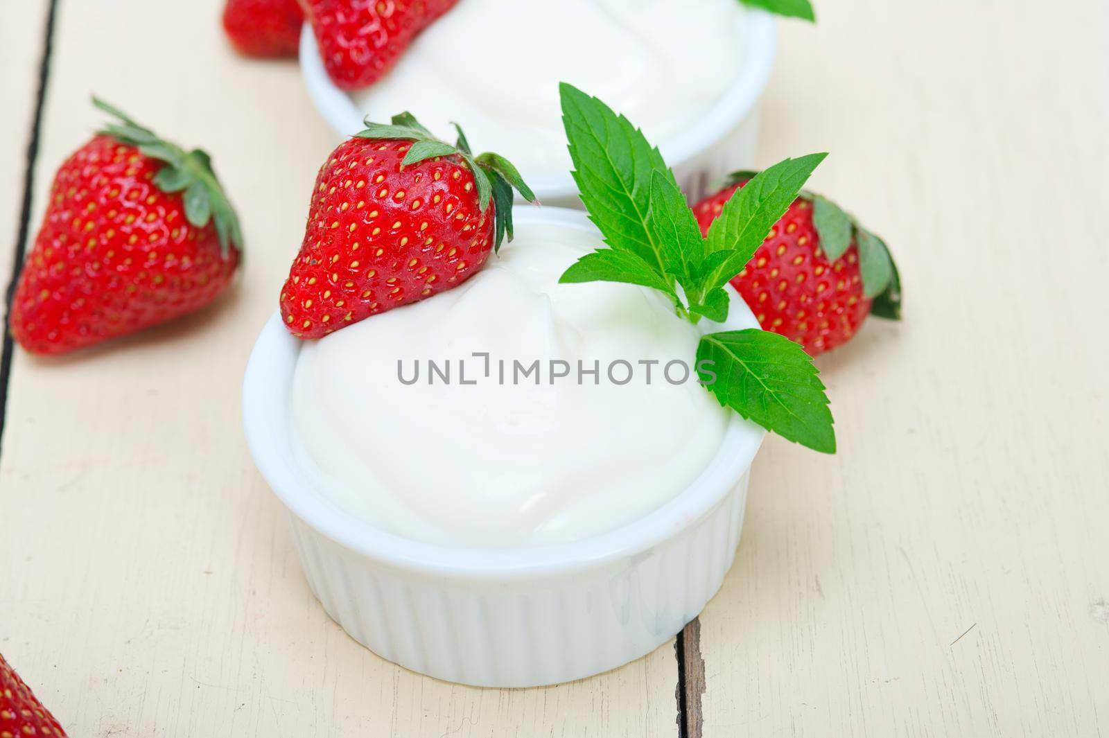 organic Greek yogurt and strawberry by keko64