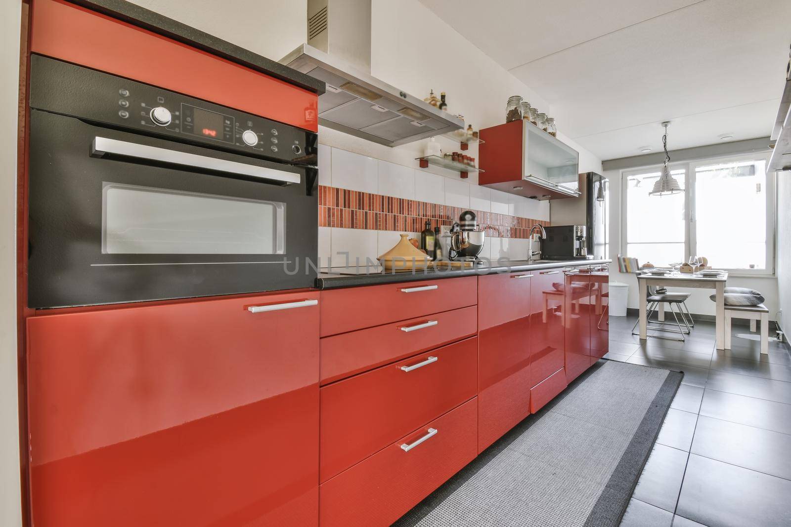 Stylish kitchen set by casamedia