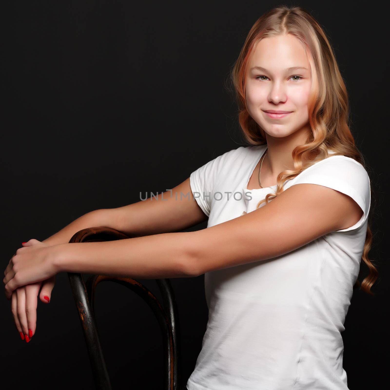 Teenage girl, studio photo by kolesnikov_studio