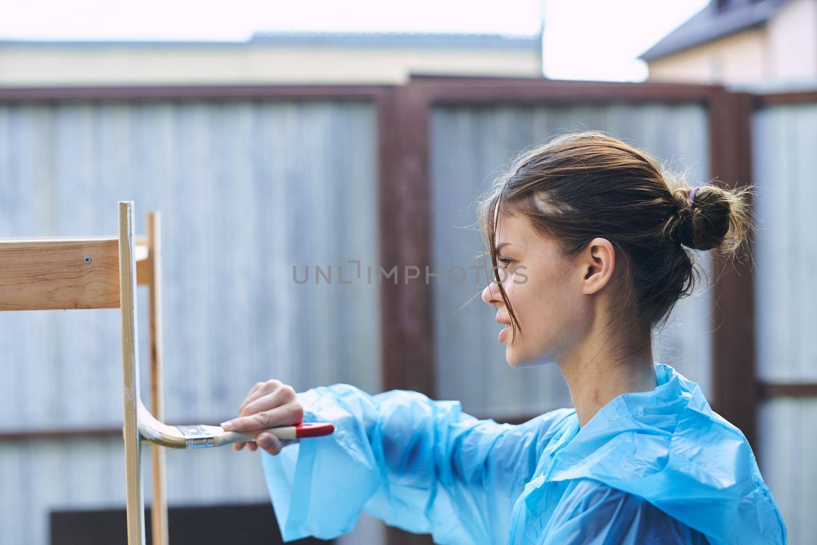 women paint wooden structures brush painter decoration by Vichizh