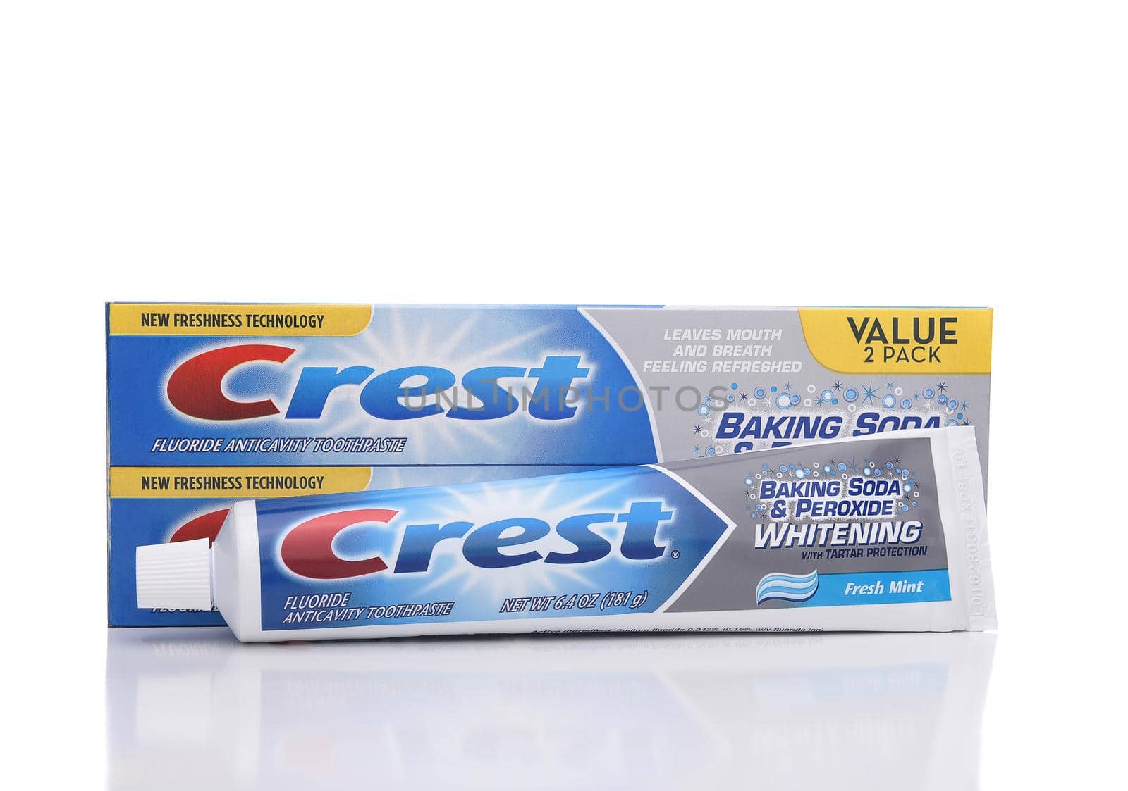 Crest Whitening Toothpaste by sCukrov