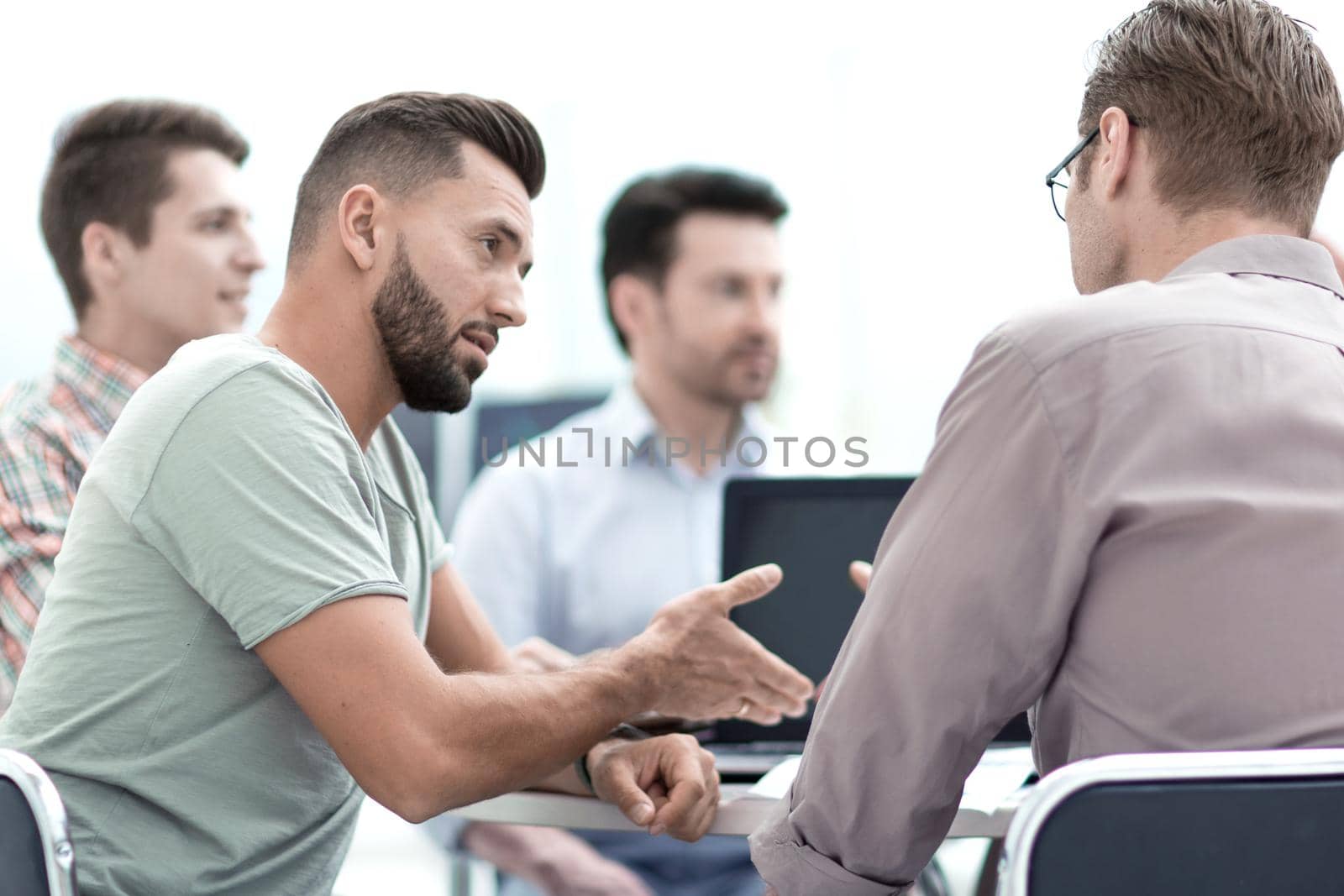 close up.the business team is discussing a new plan.start-up