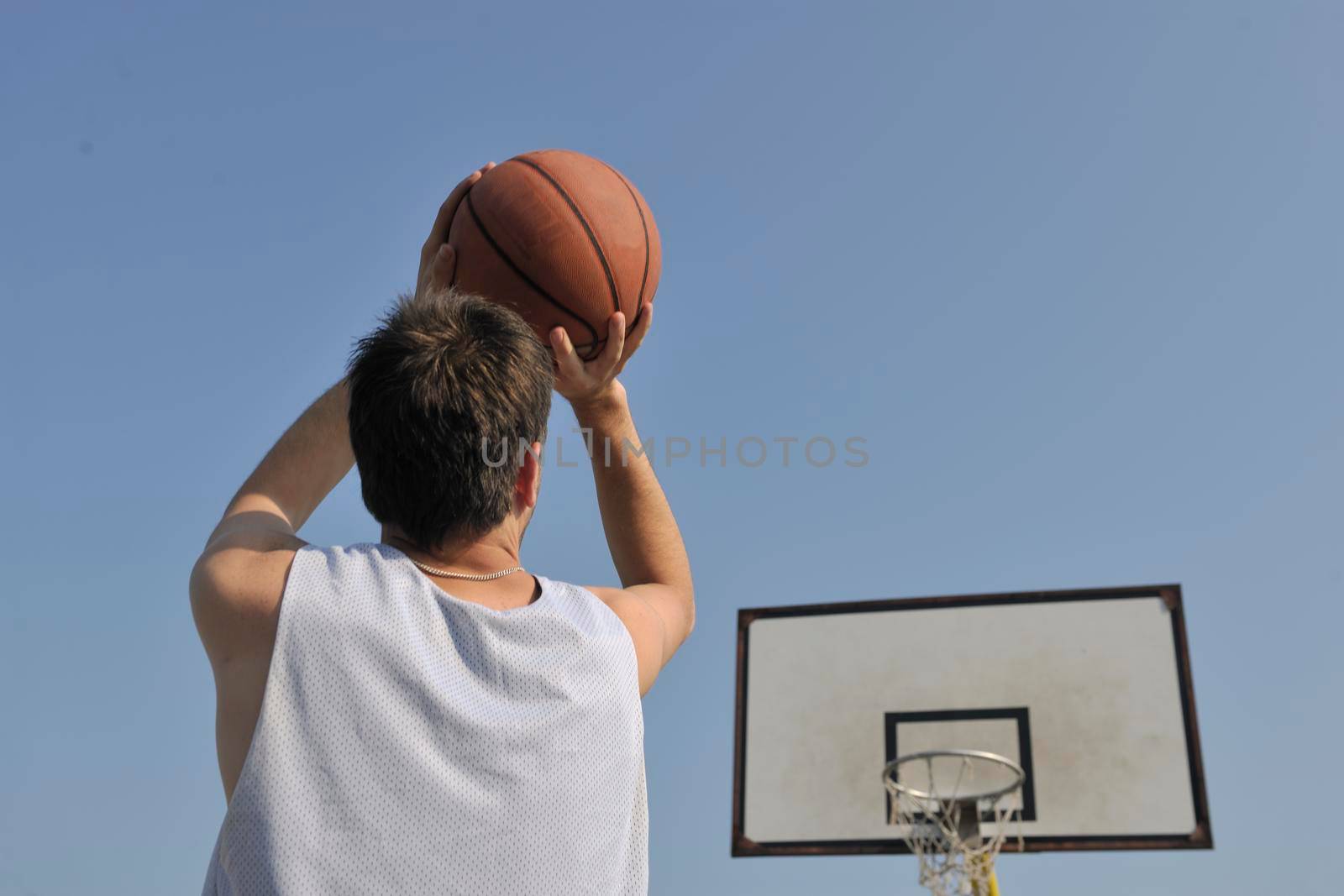 basketball player by dotshock