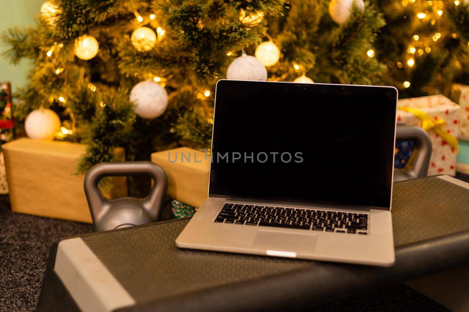 laptop in the gym for christmas by Andelov13