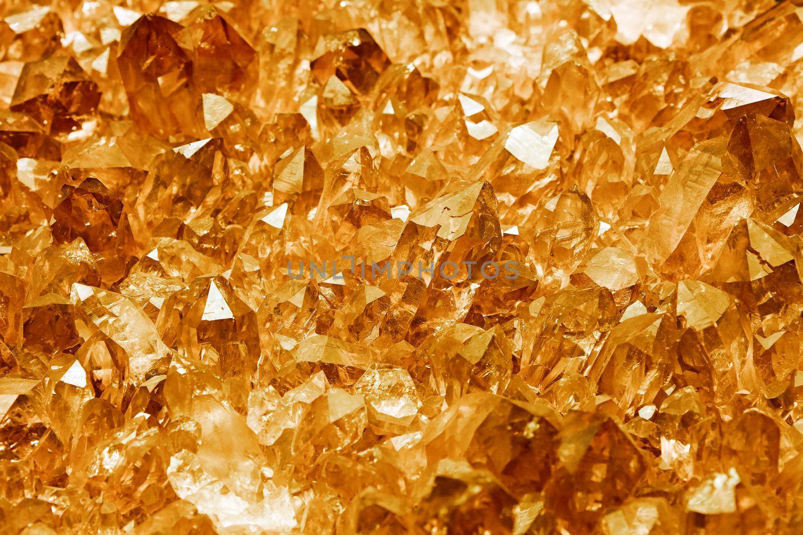 Cluster of golden quartz mineral crystals by BreakingTheWalls