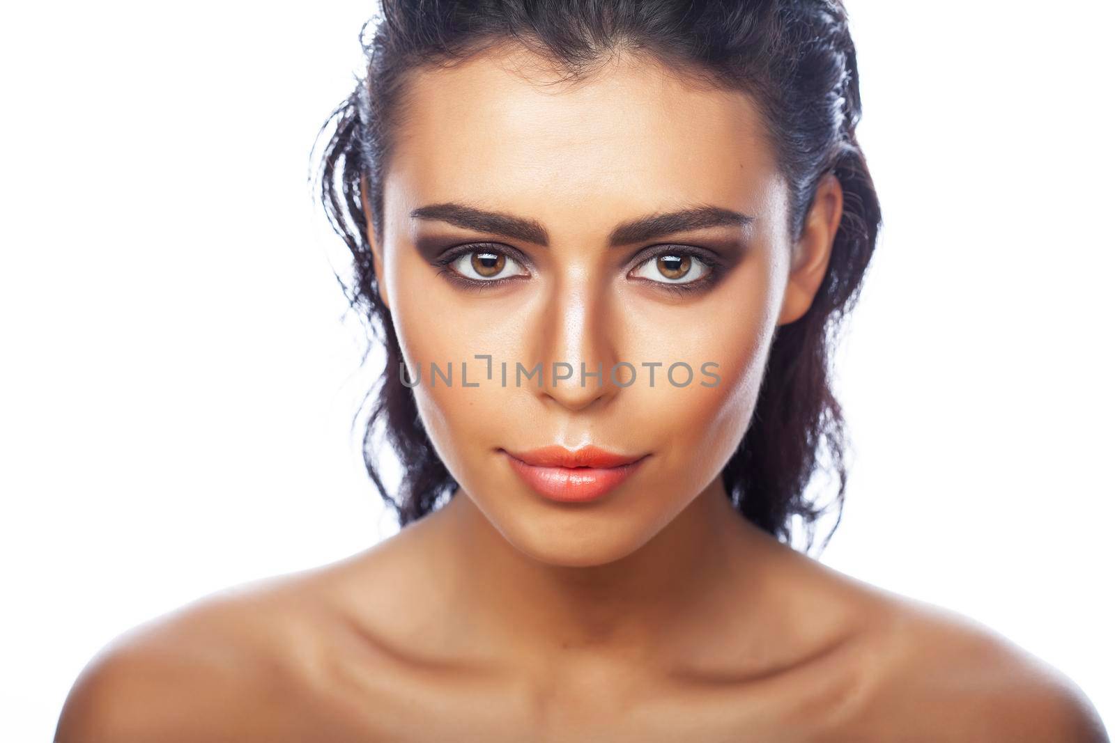 young pretty caucasian brunette woman posing cheerful on white background isolated, lifestyle people concept close up