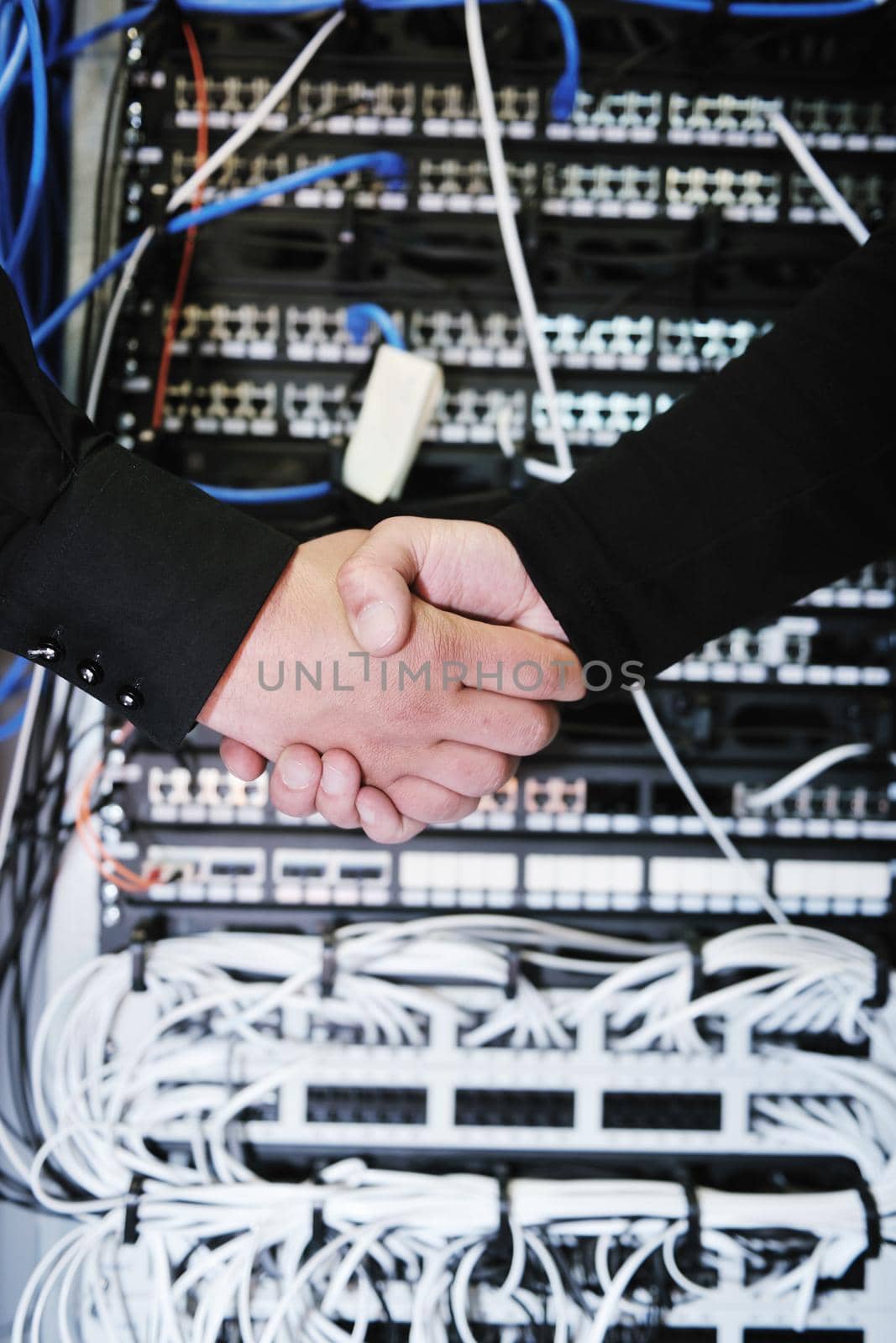 it engineer in network server room by dotshock