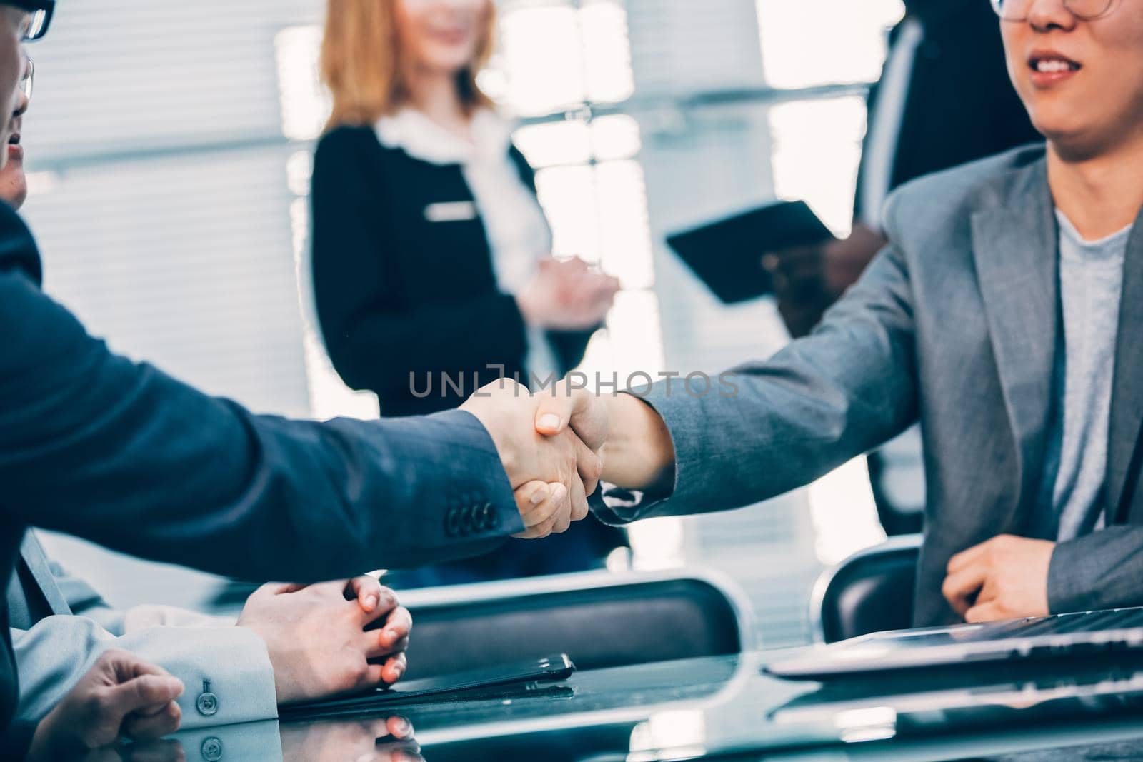 close up. strong handshake of business partners. the concept of cooperation