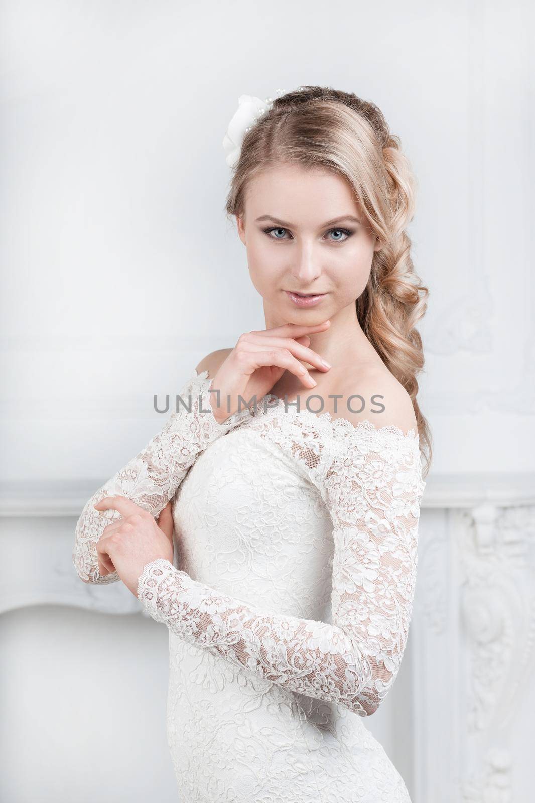 close up. beautiful bride woman looking at the camera. wedding portrait