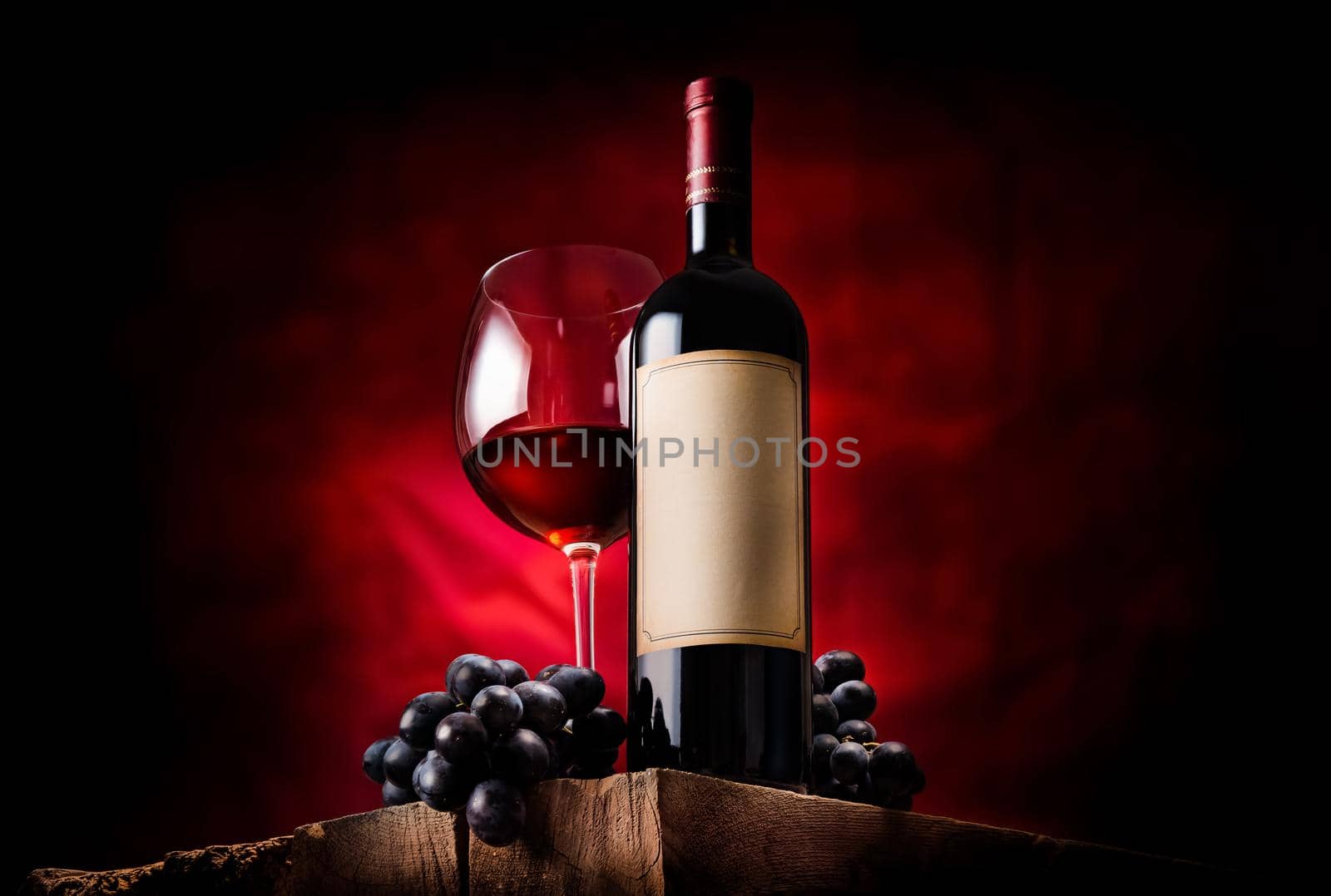 Wine in dark colors by Givaga