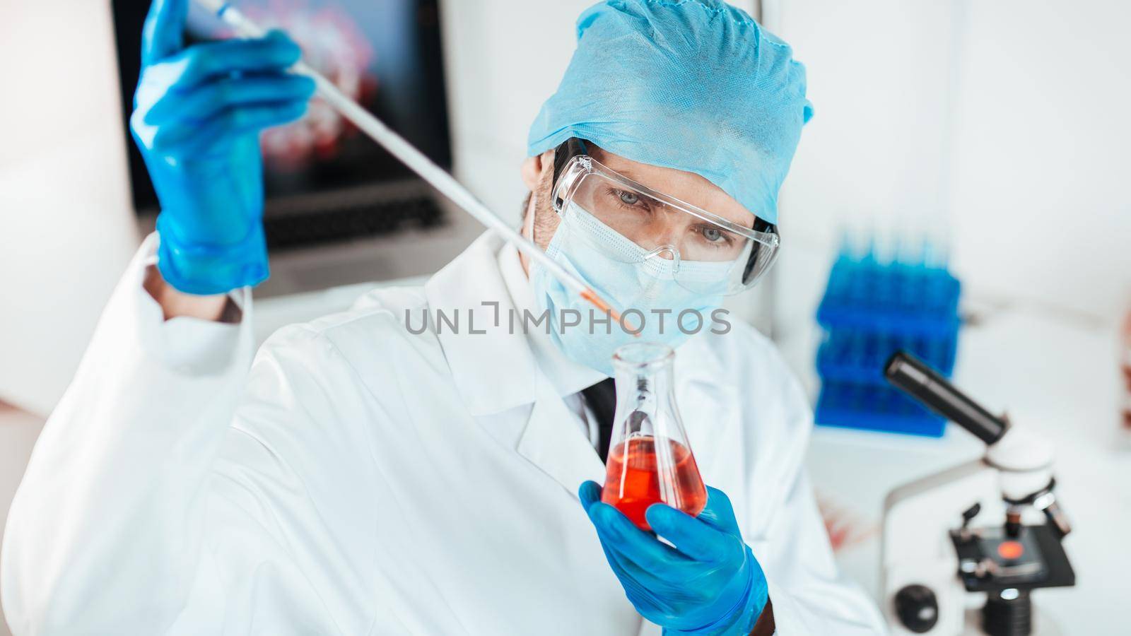 close up. scientist conducts research in the laboratory. photo with a copy-space.