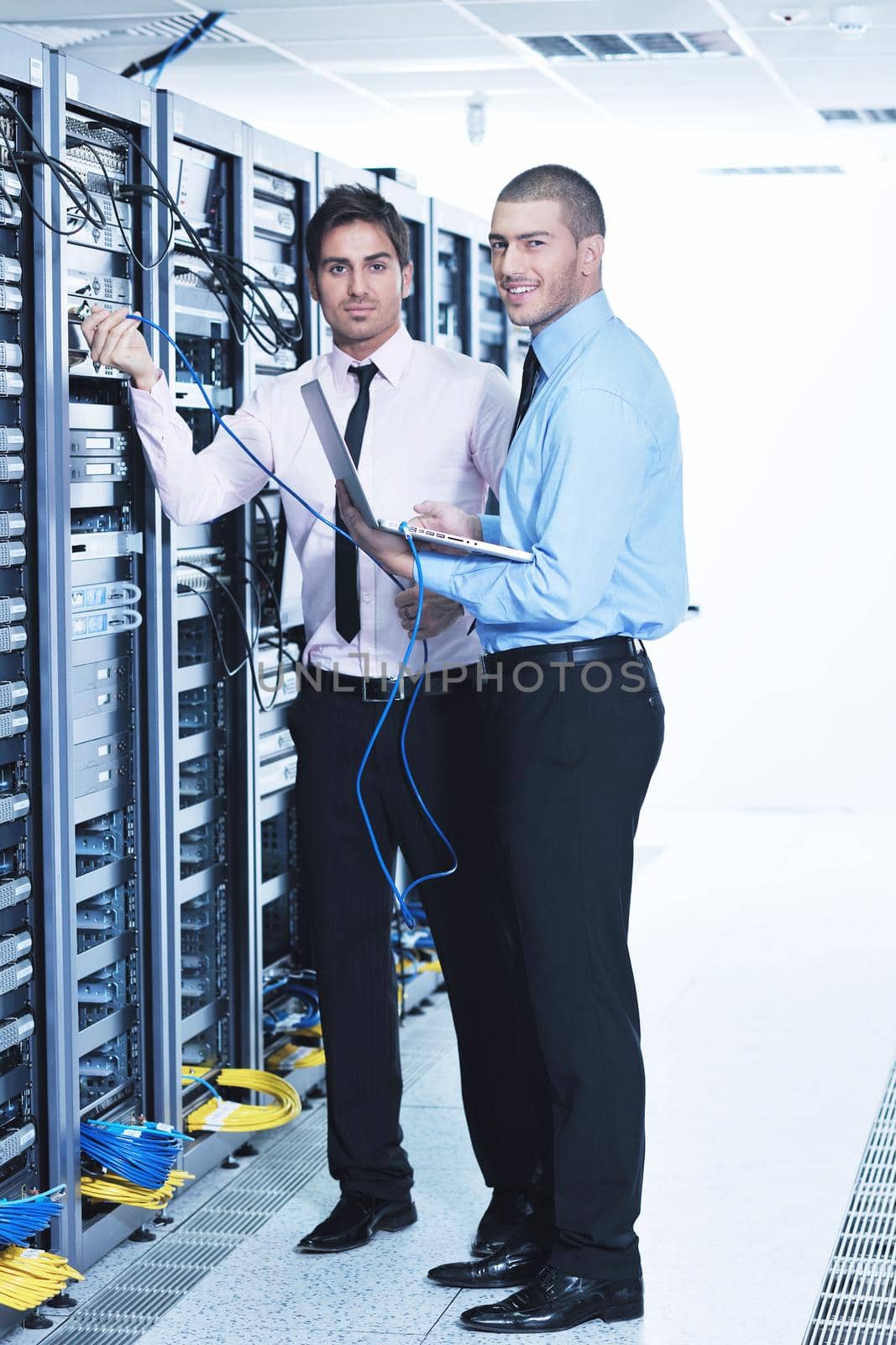it enineers in network server room by dotshock