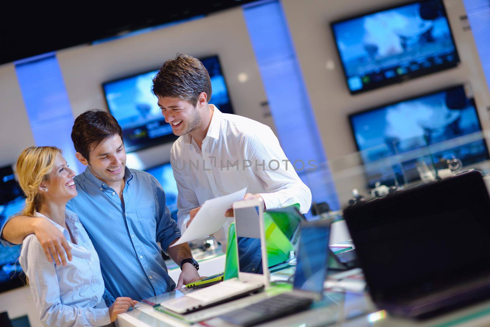 people buy  in consumer electronics store by dotshock