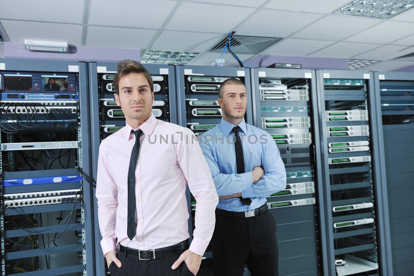 it enineers in network server room by dotshock