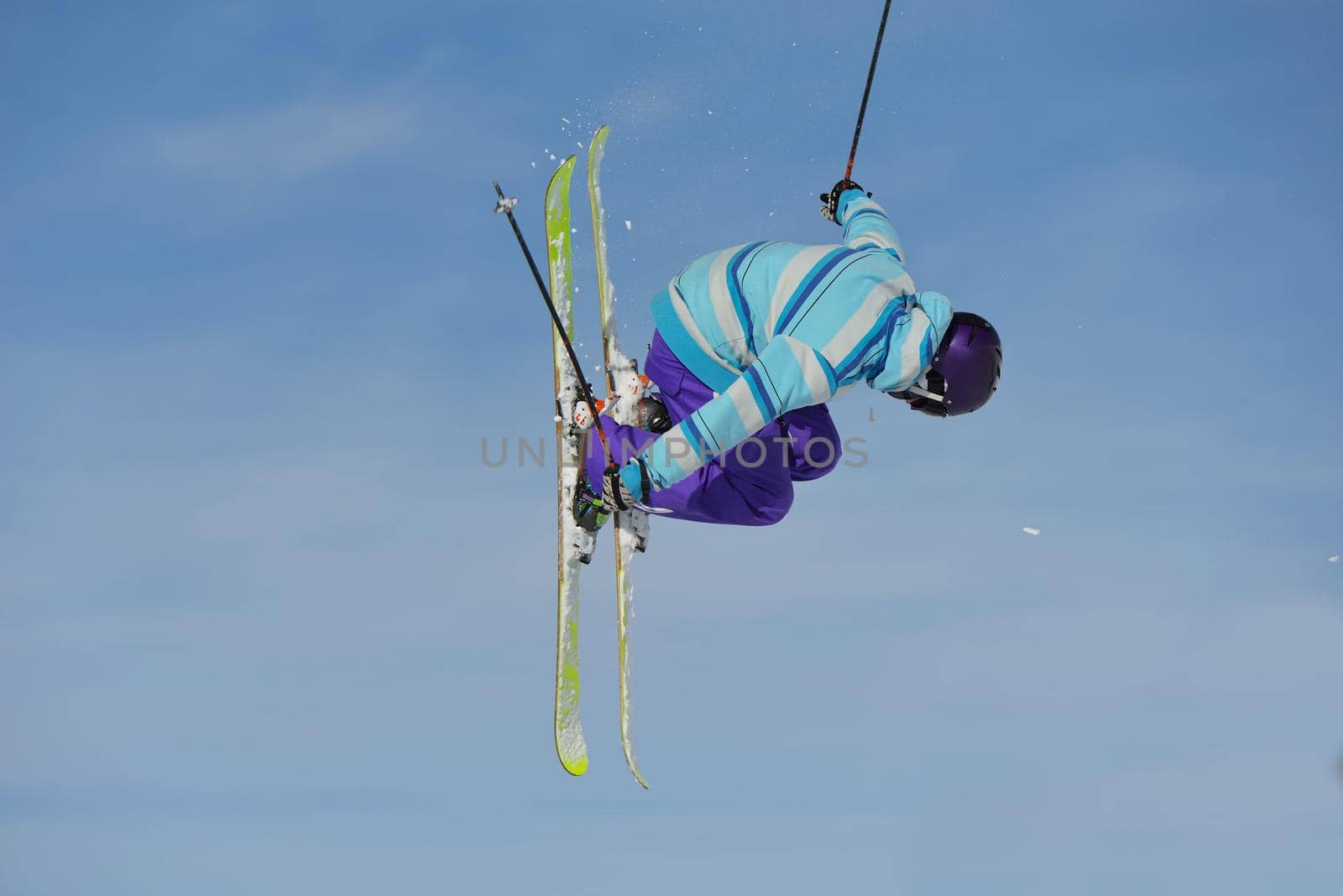 skier by dotshock