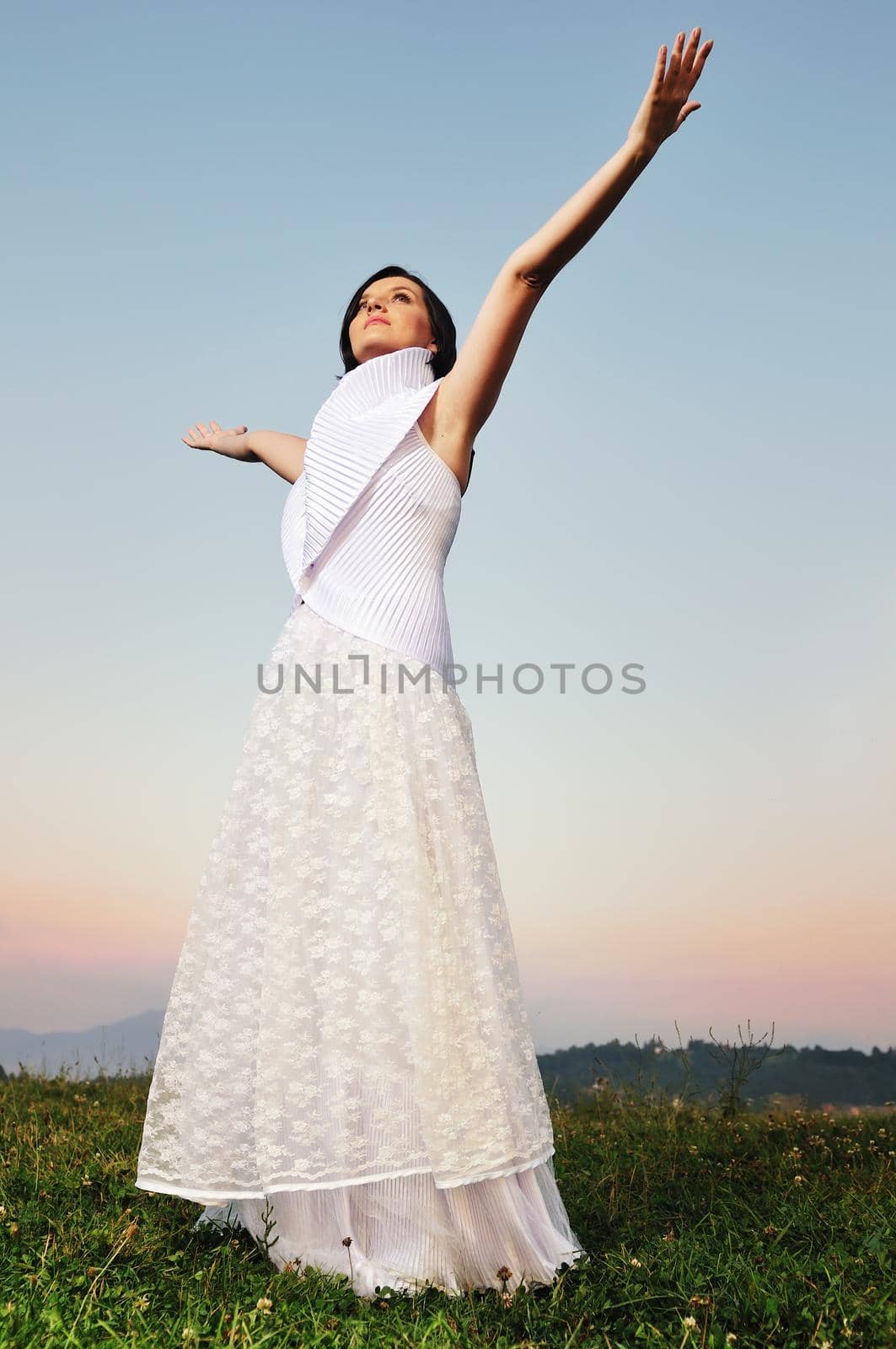 bride outdoor ;) by dotshock