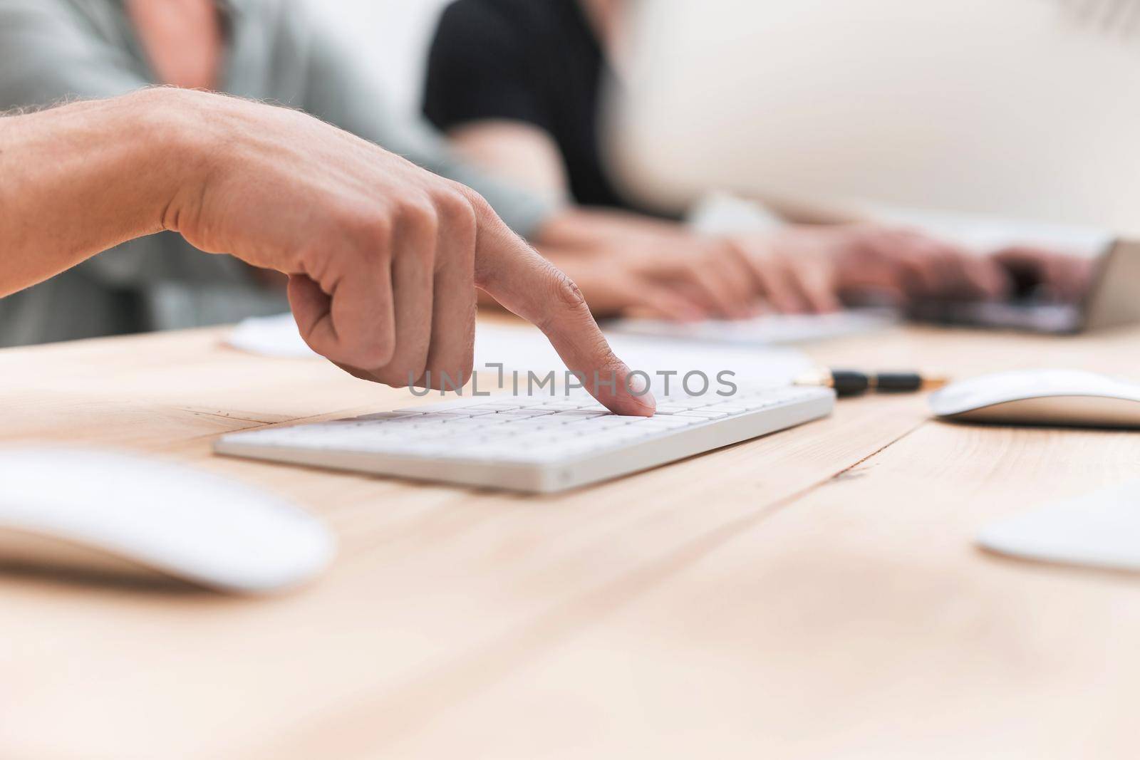 close up. businesswoman clicking on the screen of the digital tablet. people and technology