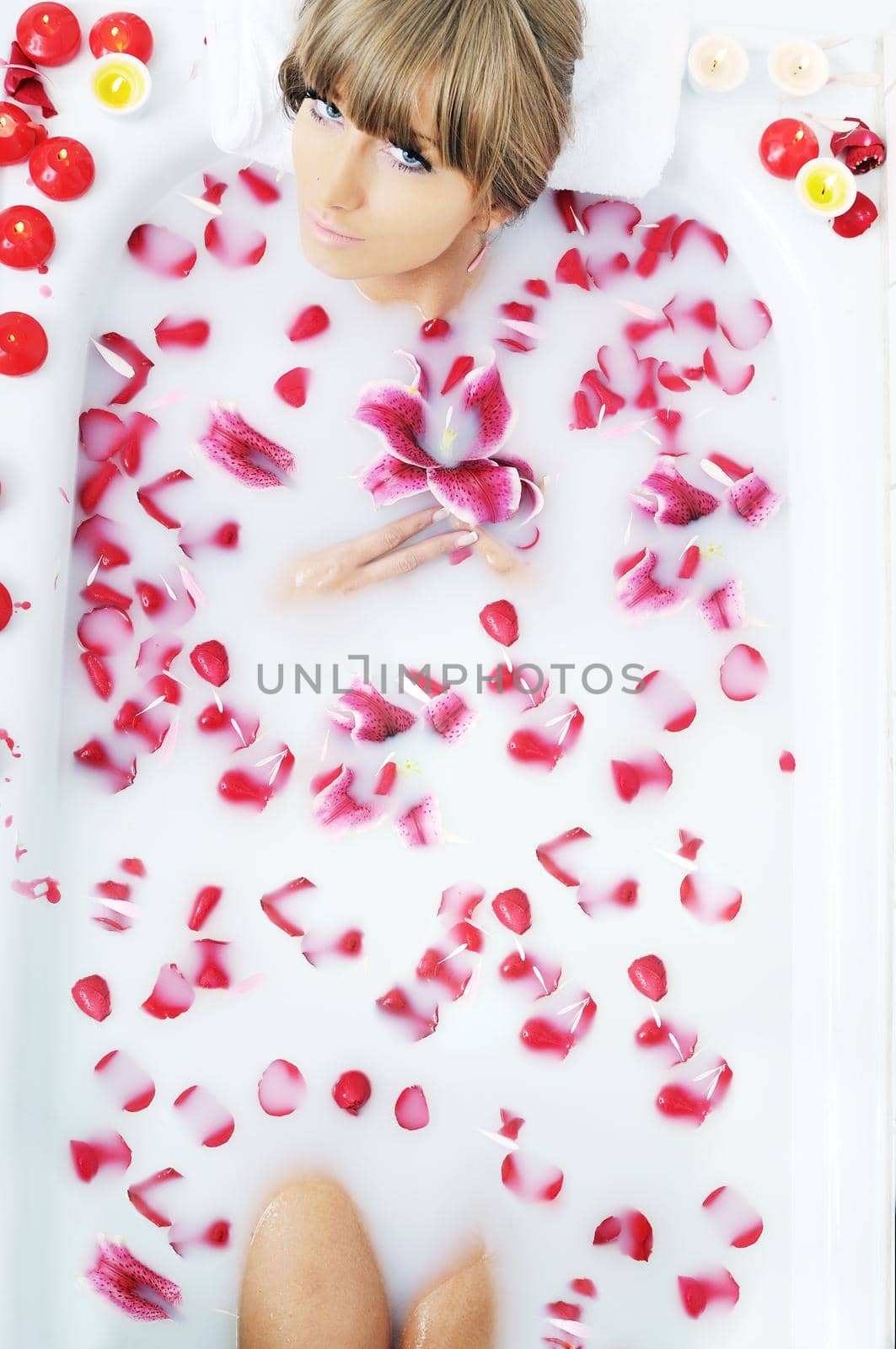 woman bath flower by dotshock