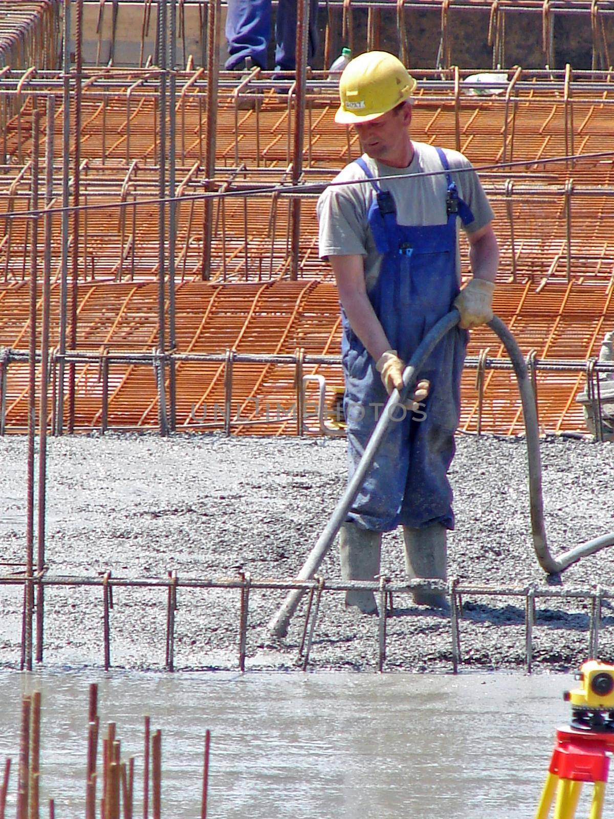 construction worker by dotshock