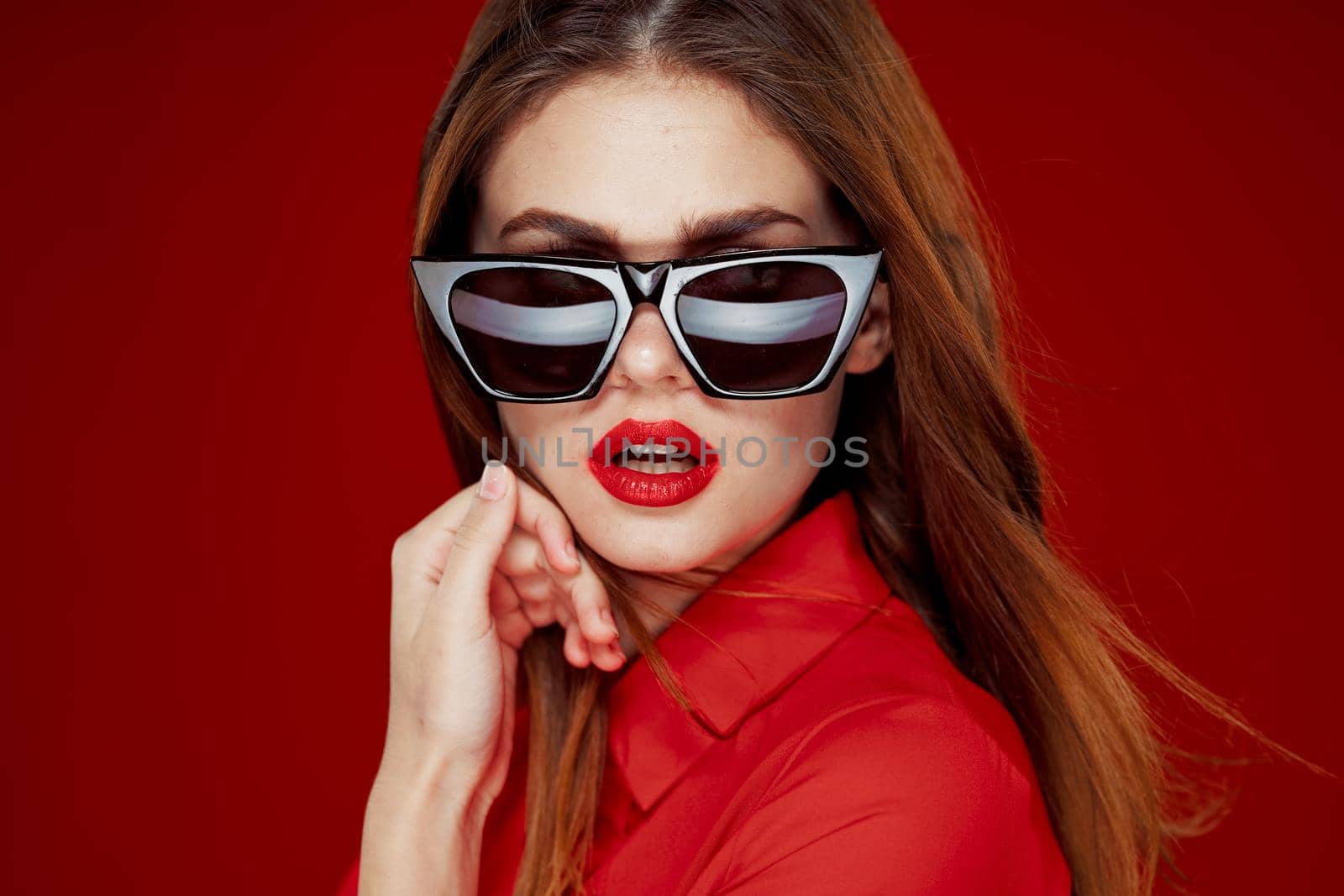 glamorous woman wearing sunglasses red shirt hairstyle model by Vichizh