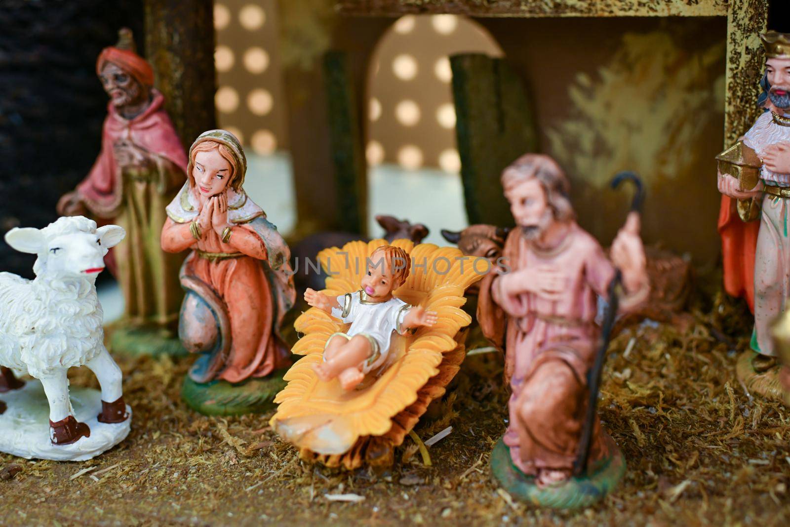 Christmas nativity scene with baby Jesus Creche Figurines