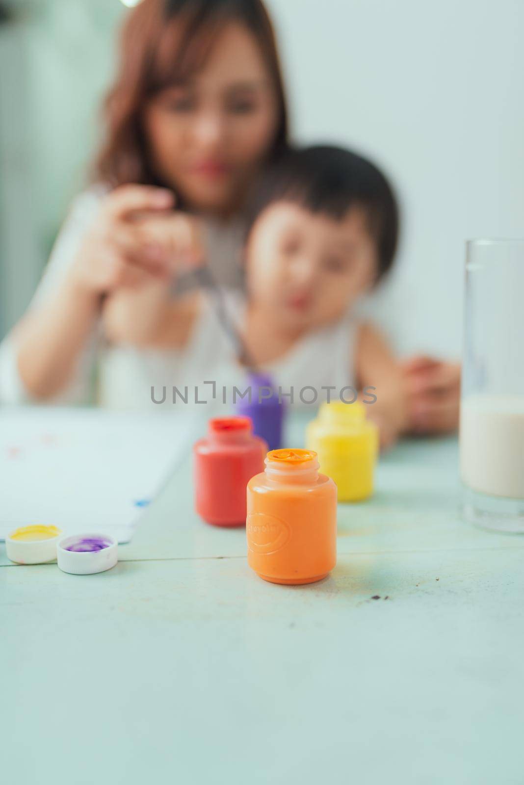 the image of a happy Asian family coloring