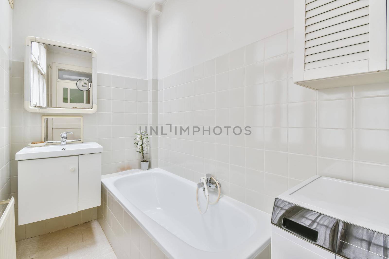 Design of a luxury bathroom in pretty house