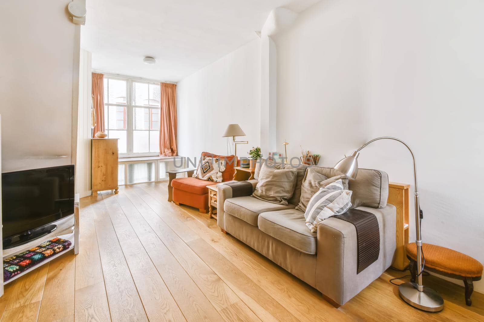 Cozy and elegant living room in attractive house
