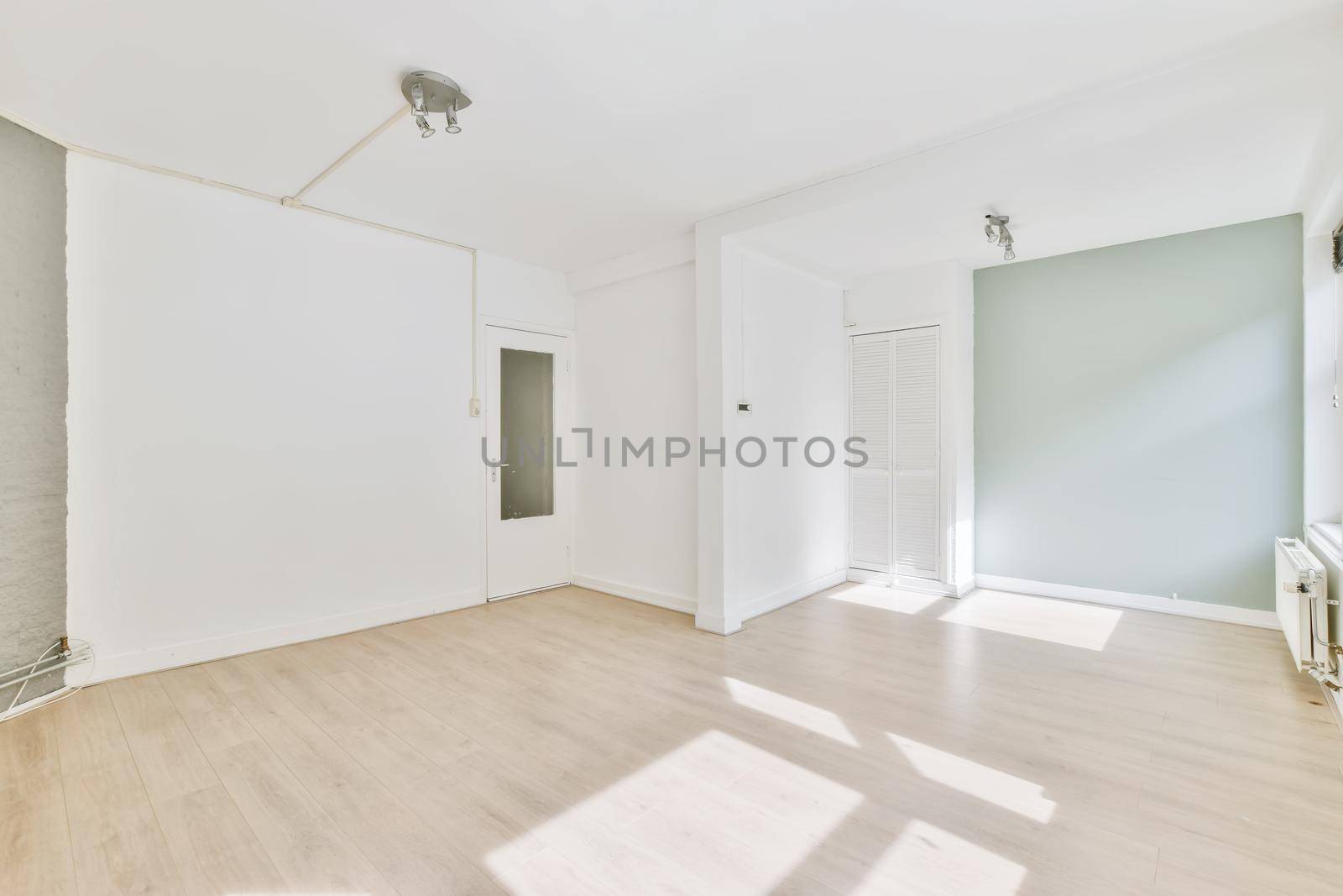 A cozy and spacious empty room in a luxury house