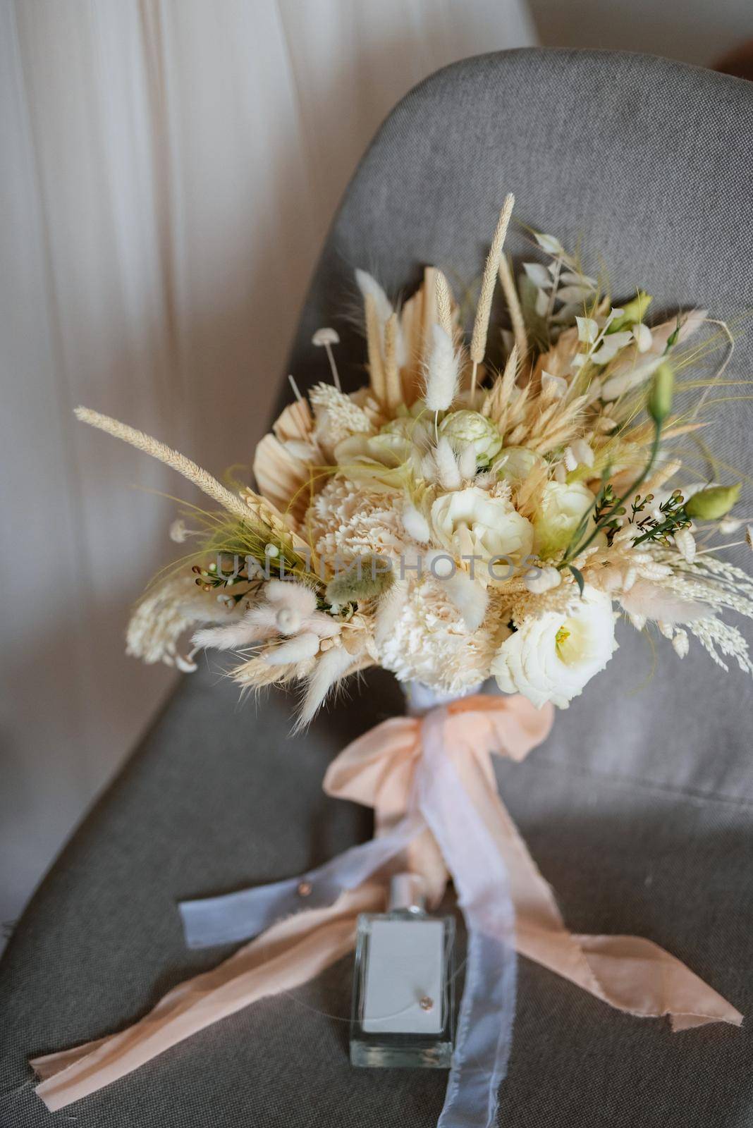 bridal bouquet of dried wildflowers and dried flowers