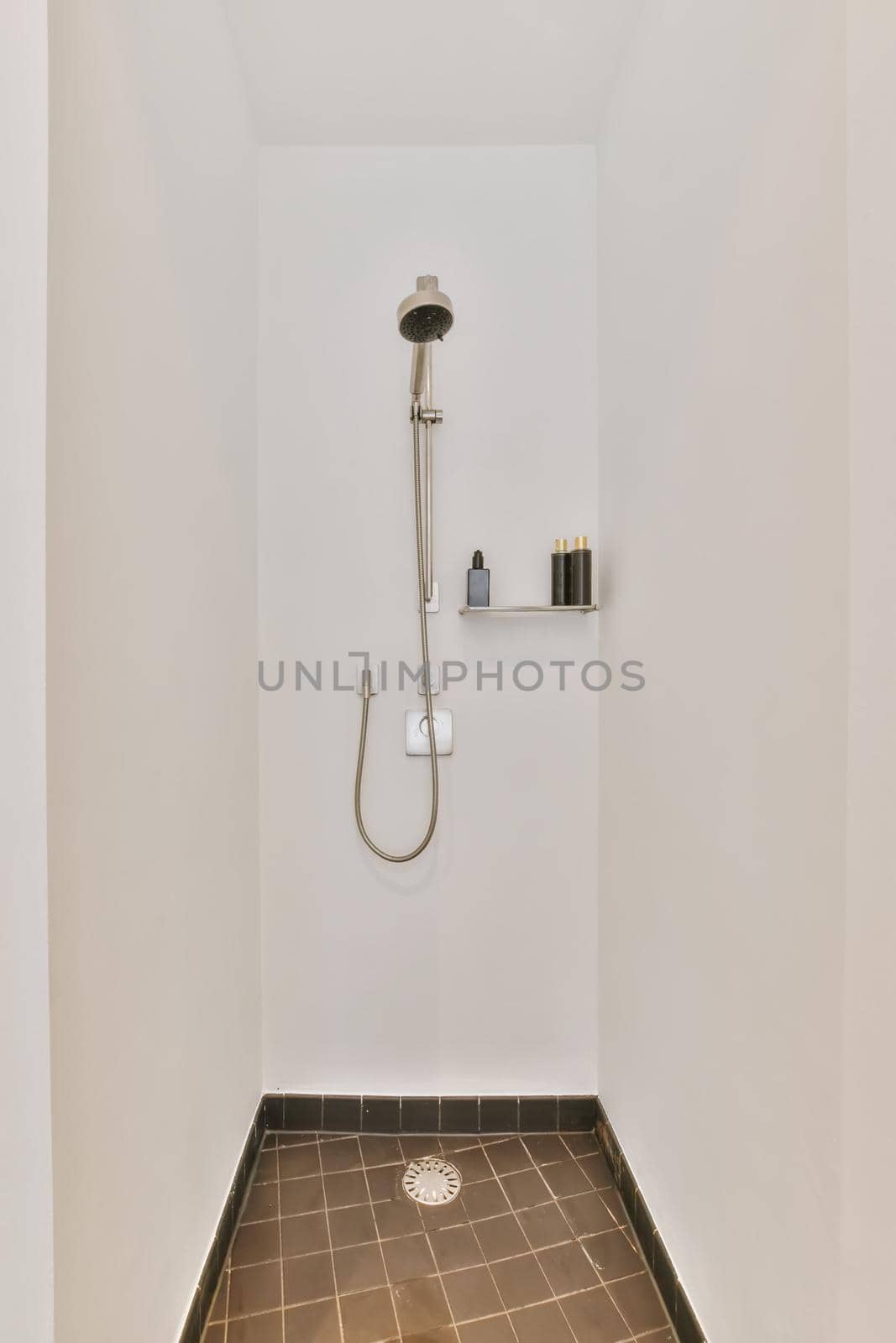 Attractive shower stall by casamedia