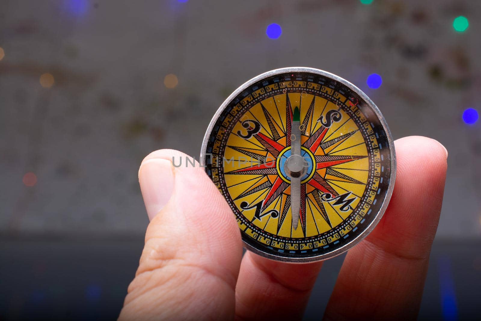 Magnetic compass tool as a concept of traveling