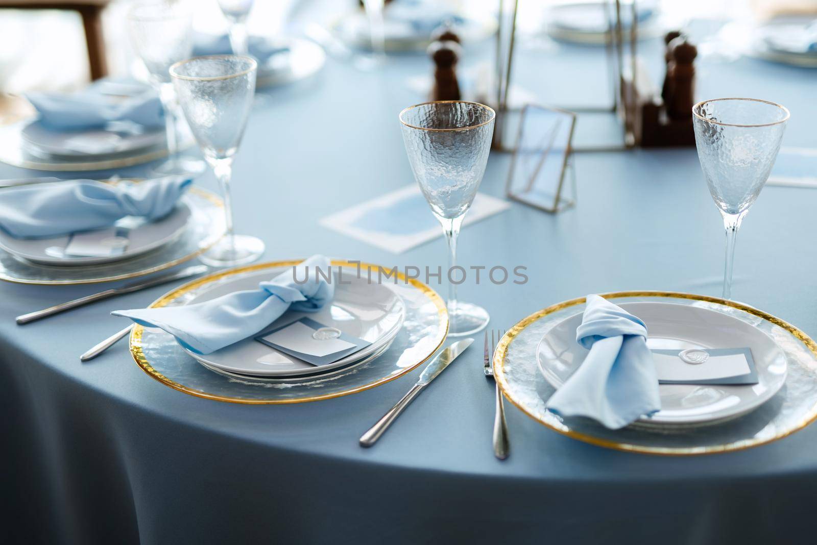 Banquet hall for weddings with decorative elements by Andreua