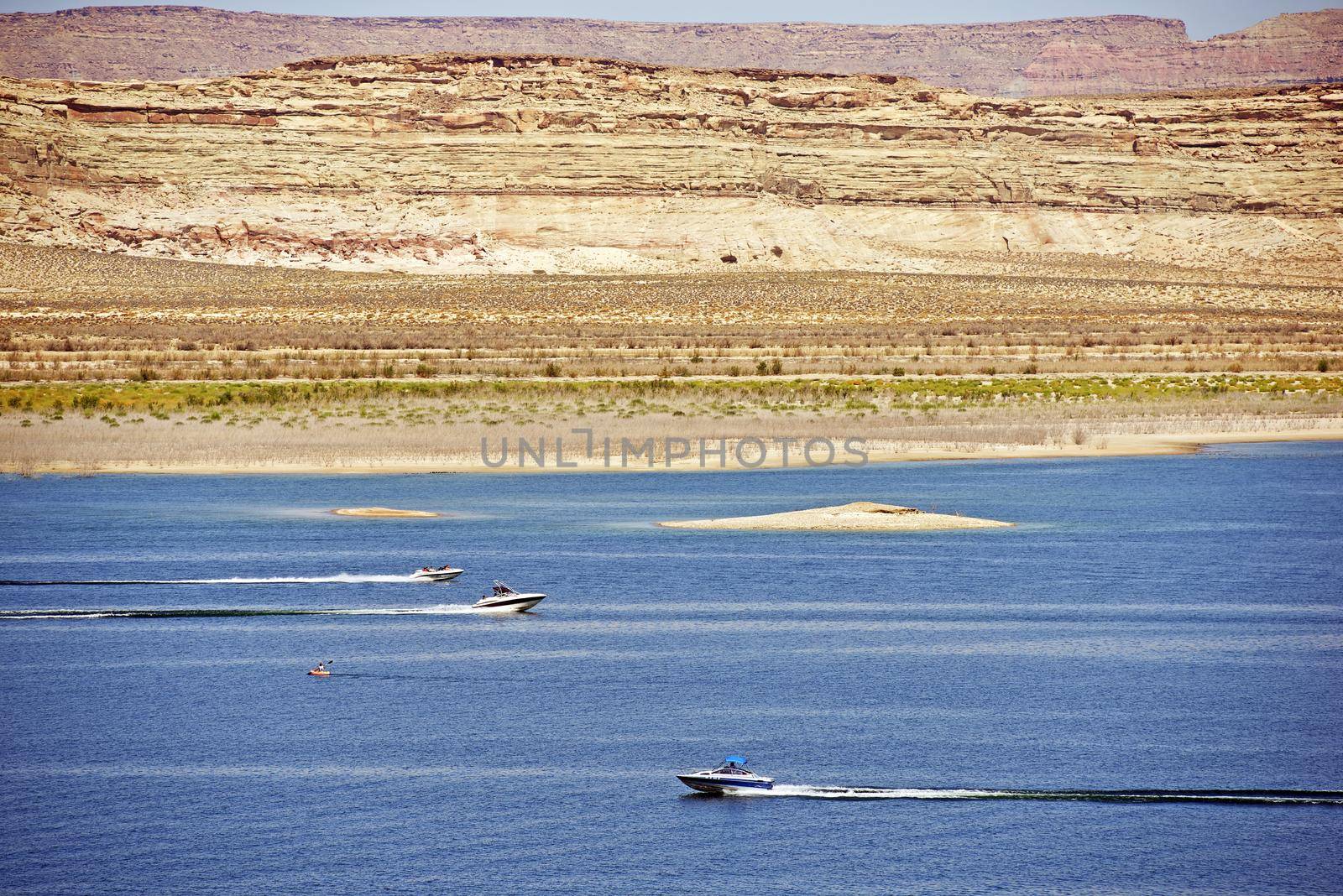 Lake Powell Recreation. Arizona Lake Boating.