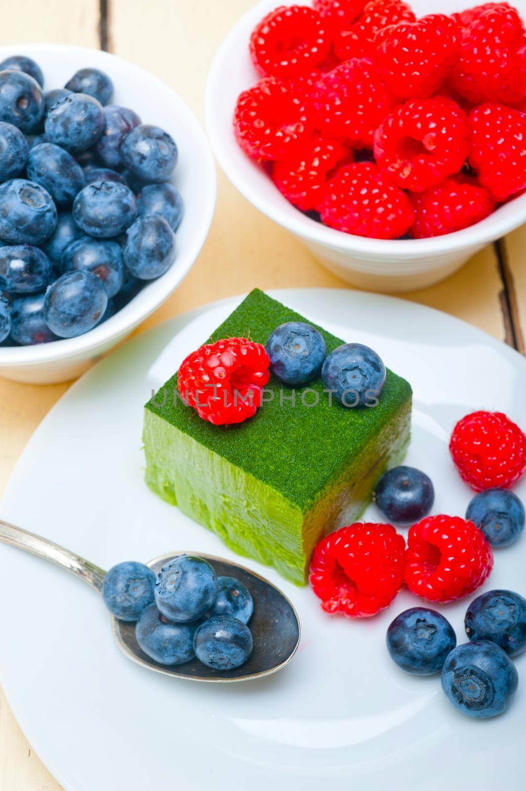 green tea matcha mousse cake with berries by keko64