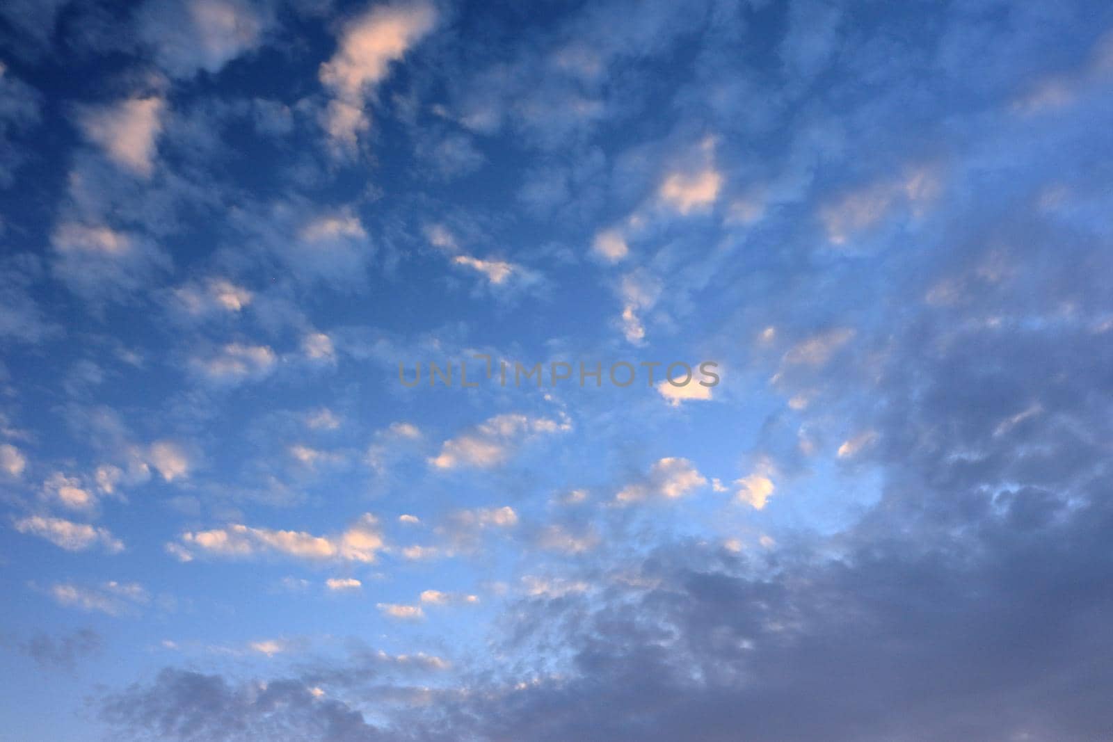 Photo set of clouds in the morning, at sunrise And changing the color and shape of the clouds in different shapes