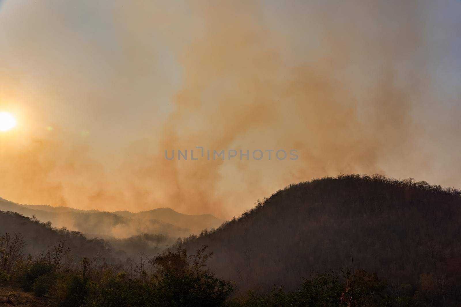 Forest fire smoke in northern Thailand. by toa55