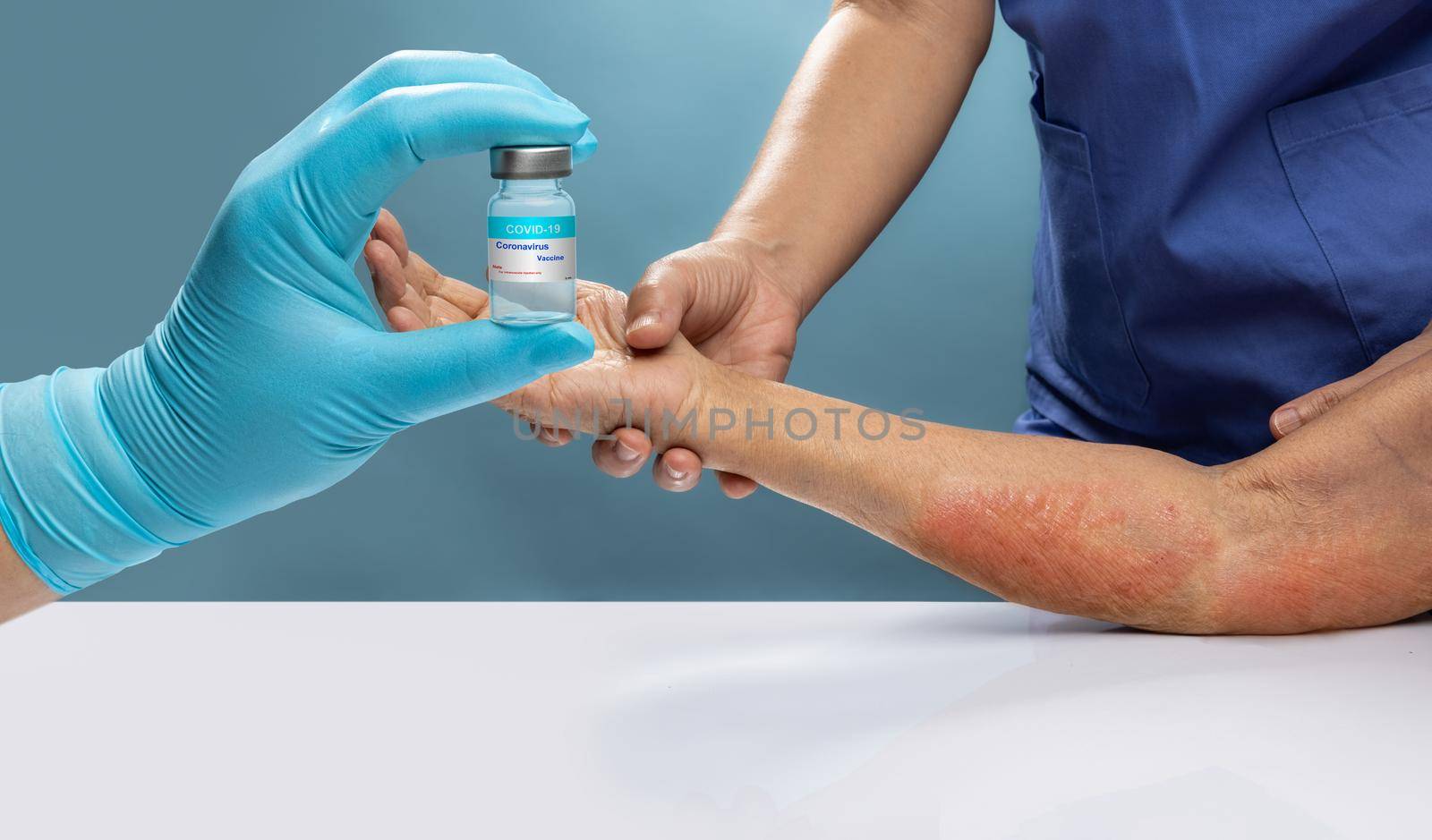 vaccine covid 19 allergies symptom in elderly after vaccination. by toa55