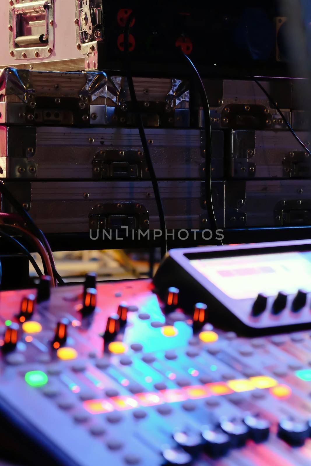 audio mixing control panel by ponsulak