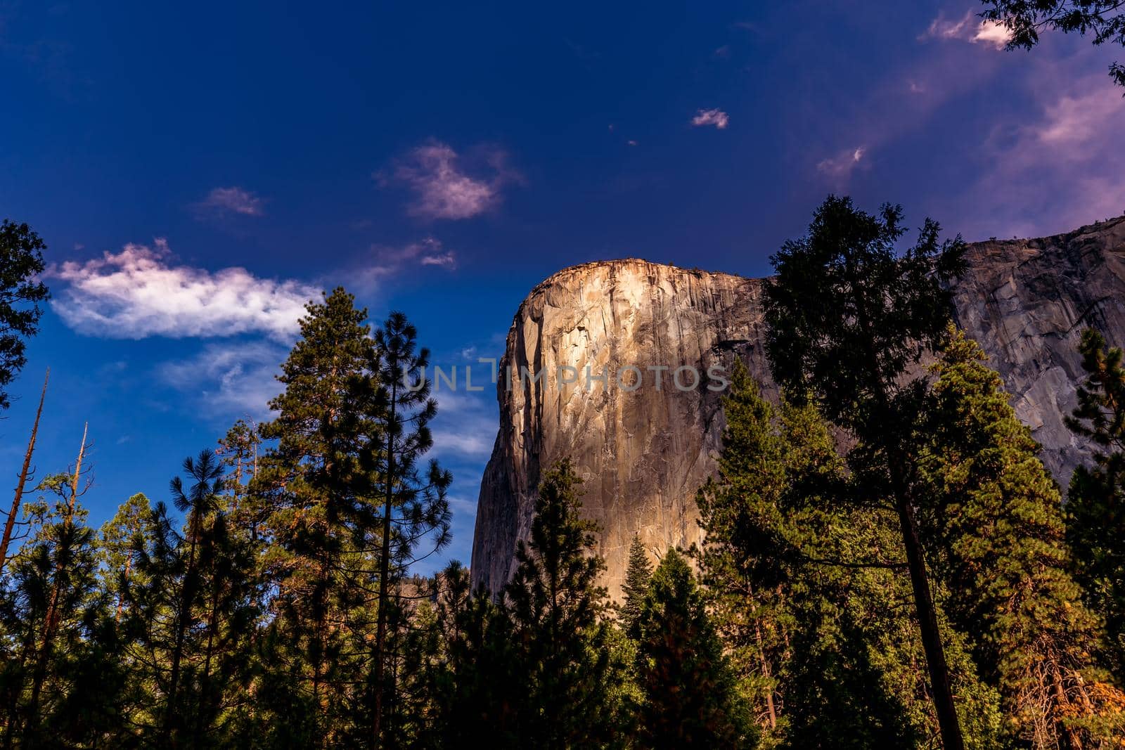 El Capitan, Yosemite national park by photogolfer