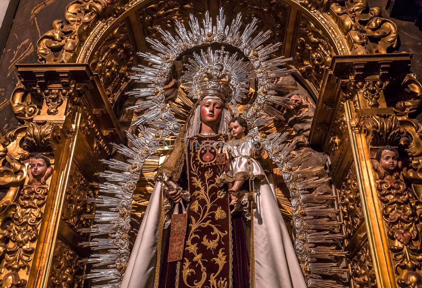 SEVILLE, ANDALUSIA, SPAIN, MAY, 25, 2017 : interiors  of  Santa maria Magdalena church, may 25, 2017, in Seville, andalusia, spain