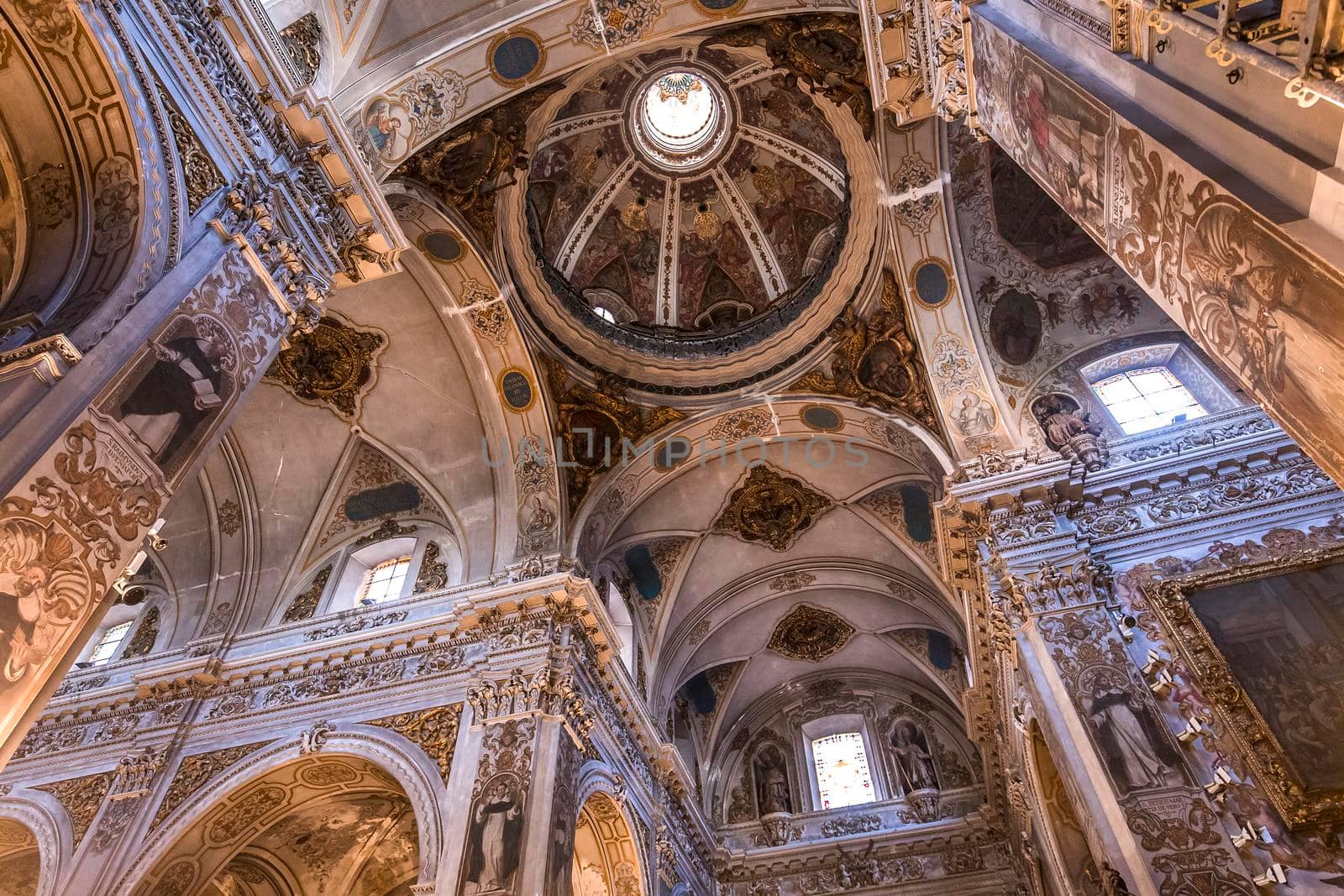 SEVILLE, ANDALUSIA, SPAIN, MAY, 25, 2017 : interiors  of  Santa maria Magdalena church, may 25, 2017, in Seville, andalusia, spain