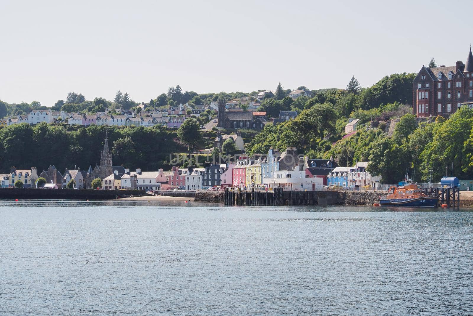 Colourful painted houses around the harbour of Tobermory on the Isle of Mull, Hebrides, Scotland, UK