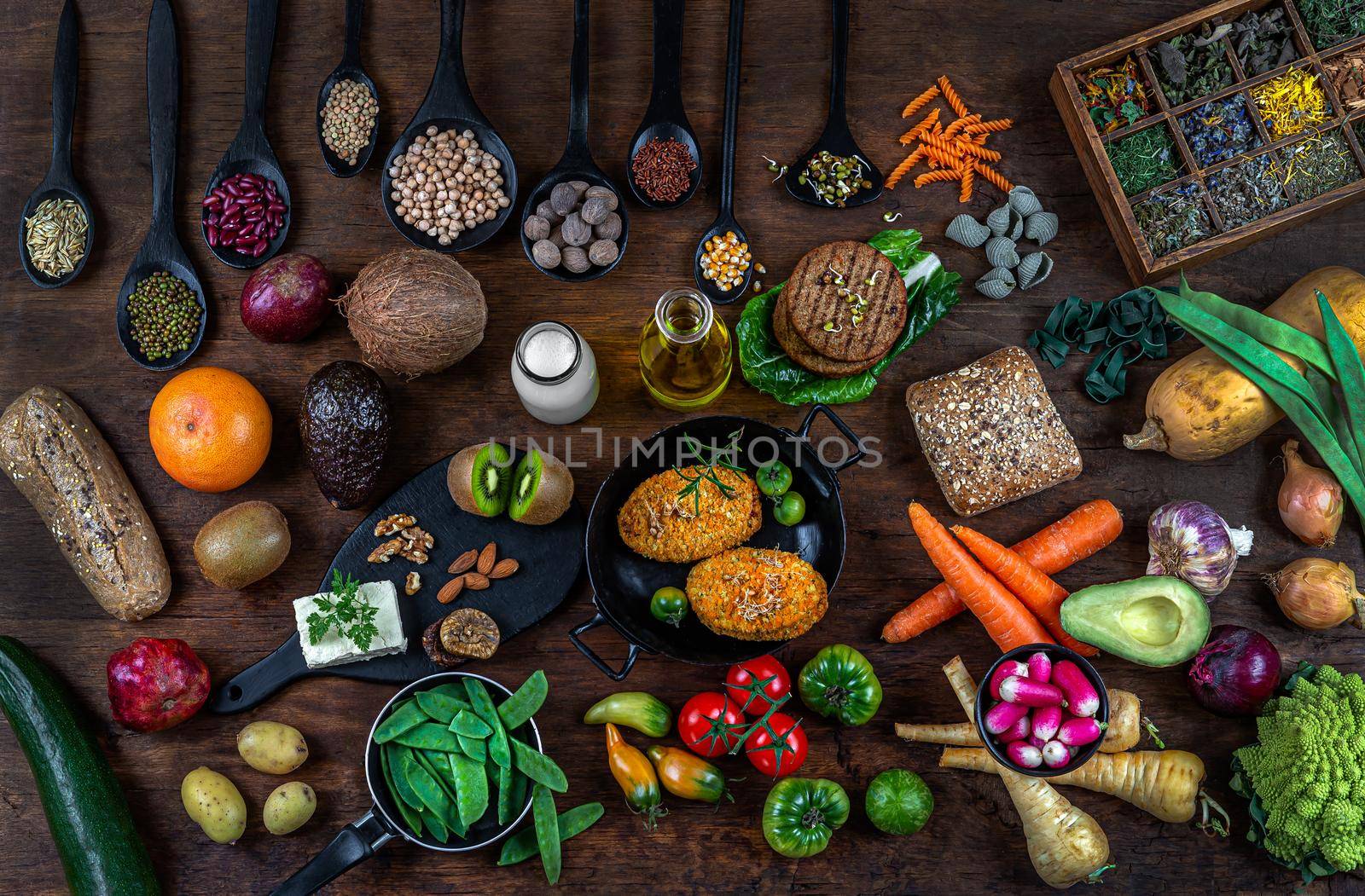 Vegan diet-Plats, vegetable and ingredientt-based diet essentially. by JPC-PROD