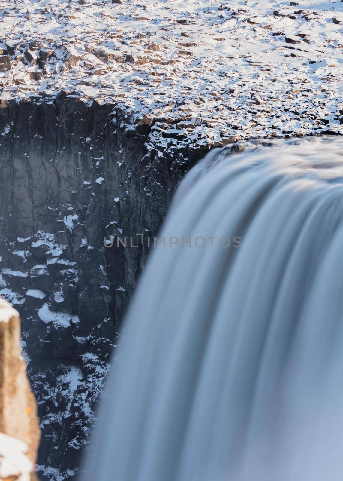 Spectacular silk water stream over the rocks by FerradalFCG